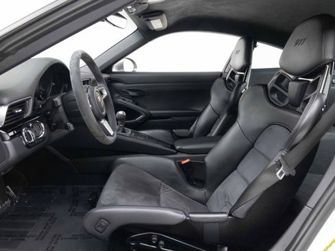 Used 2018 Porsche 911 Carrera T RWD image 14