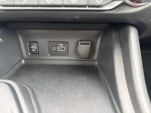Used 2024 Nissan Sentra S FWD image 27
