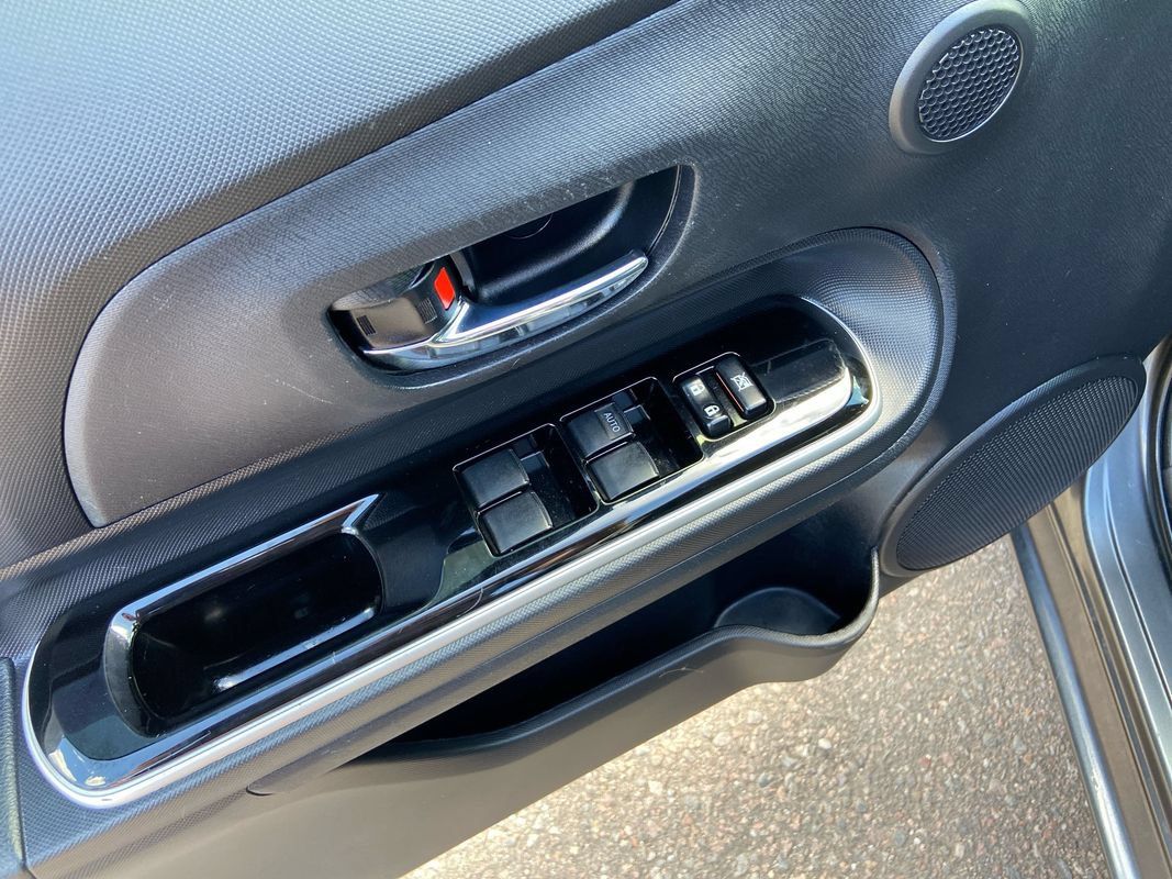 Used 2016 Toyota Prius C Two FWD image 10