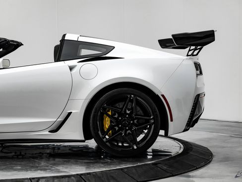 Used 2019 Chevrolet Corvette ZR1 image 10
