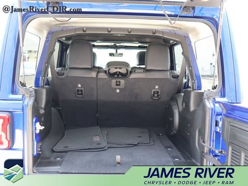 Used 2020 Jeep Wrangler Unlimited Sahara AWD/4WD image 13