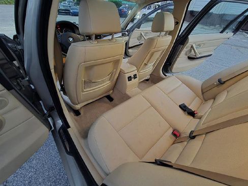 Used 2009 BMW 328i xDrive Wagon image 18