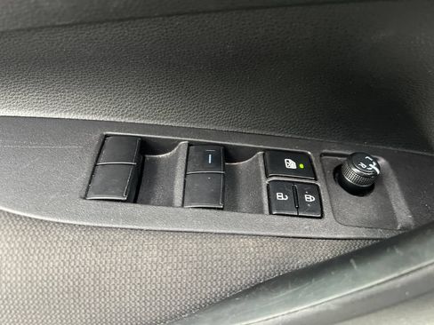 Used 2024 Toyota Corolla LE FWD image 15