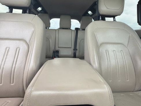 Used 2020 Land Rover Defender 110 HSE AWD/4WD image 25