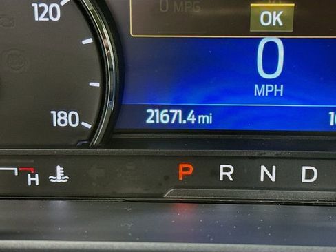 Certified 2022 Ford Escape SE w/ SE Sport Appearance Package image 12