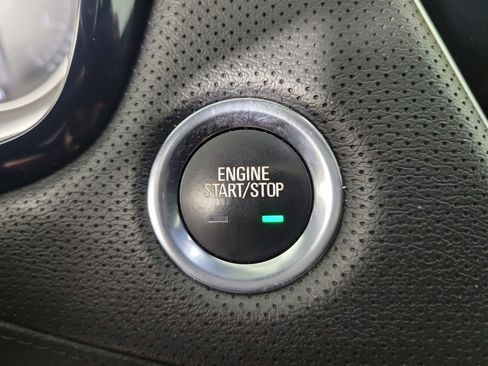 Used 2022 Cadillac XT6 Luxury FWD image 29