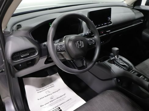 Used 2025 Honda HR-V LX image 15