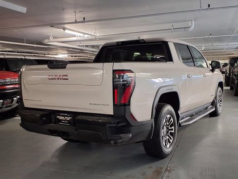 New 2026 GMC Sierra EV Elevation AWD/4WD image 8