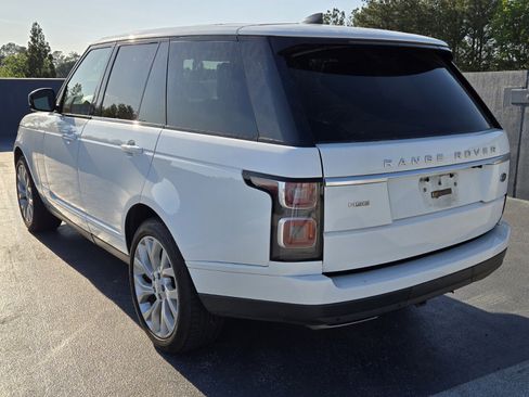 Used 2018 Land Rover Range Rover HSE image 4