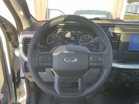 Used 2025 Ford F250 XL w/ 360-Degree Camera Package image 11