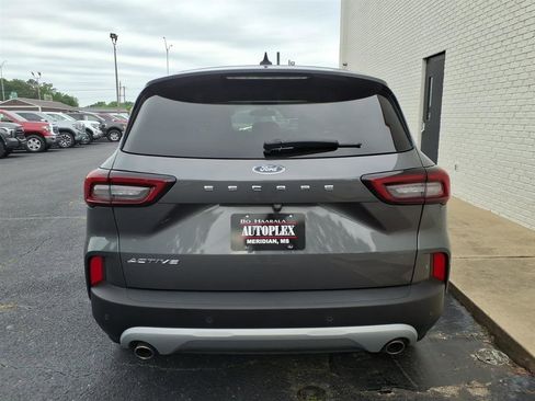 Used 2024 Ford Escape Active w/ Tech Pack #1 FWD image 4