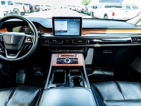 Used 2021 Lincoln Aviator Reserve w/ Equipment Group 210A image 12