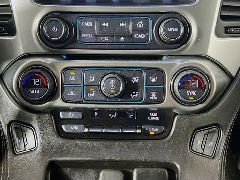Used 2019 Chevrolet Suburban LT image 16