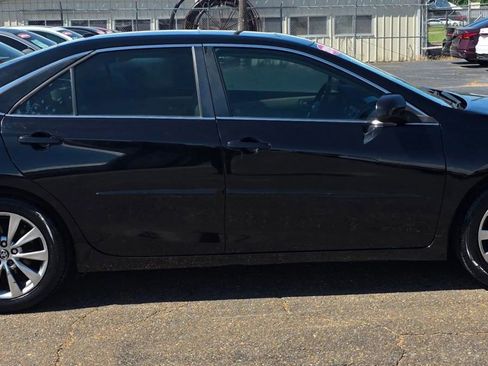 Used 2015 Toyota Camry XLE FWD image 2