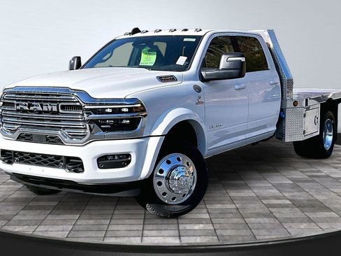 New 2026 RAM 4500 Laramie w/ Laramie Trim Package AWD/4WD image 2