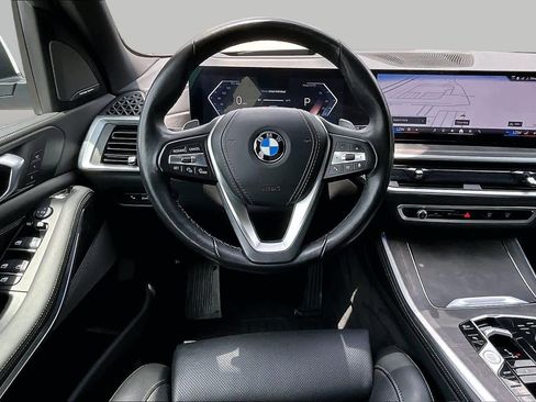 Used 2024 BMW X5 xDrive40i w/ Premium Package AWD/4WD image 5