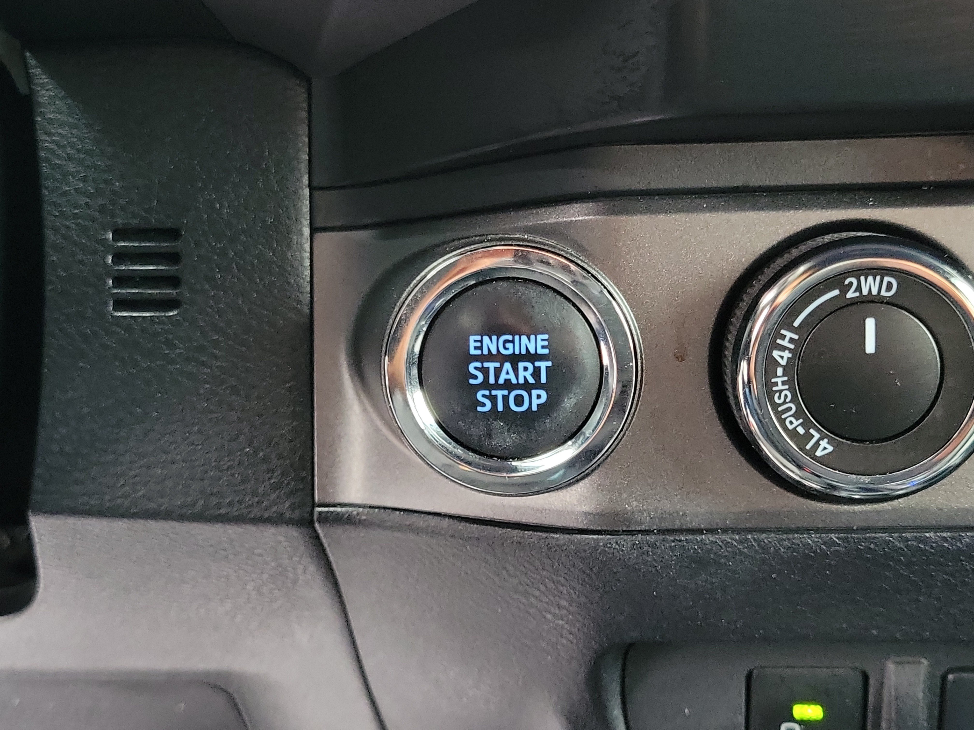 Used 2023 Toyota Tacoma TRD Sport w/ Advanced Technology Package AWD/4WD image 28