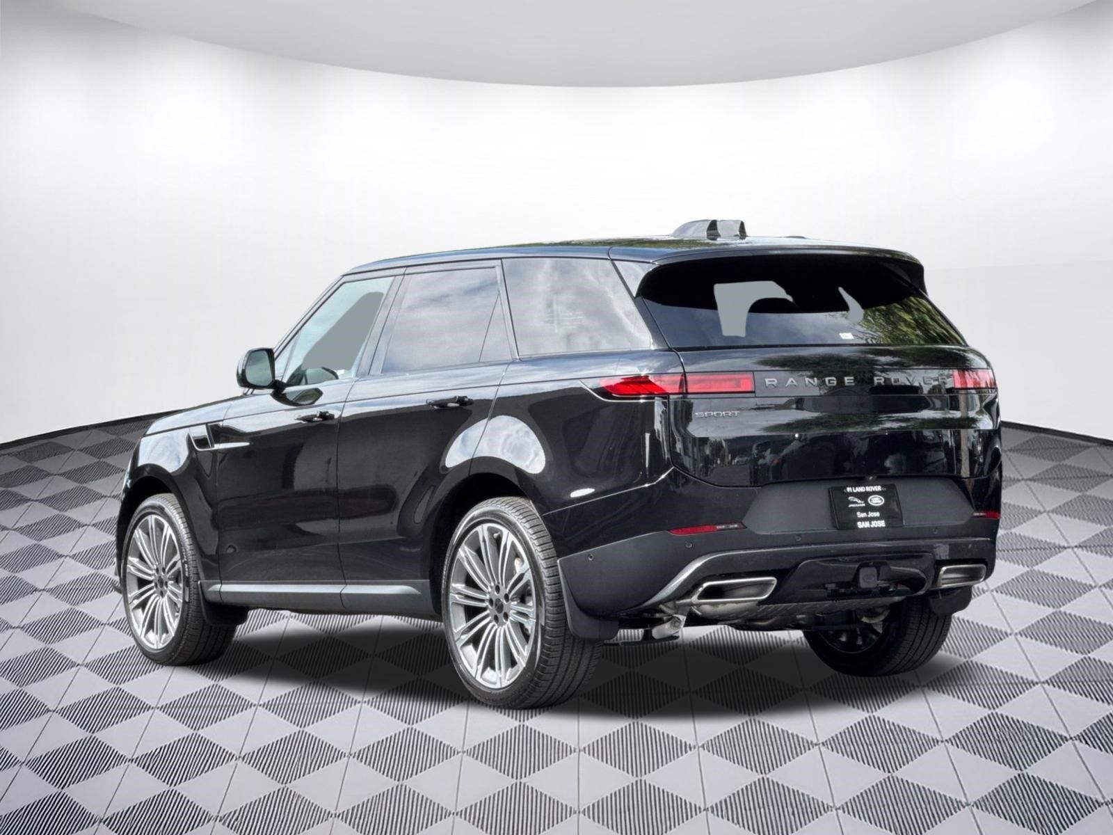 New 2026 Land Rover Range Rover Sport SE AWD/4WD image 3