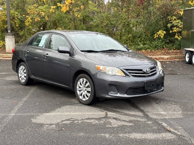 Used 2013 Toyota Corolla LE FWD image 1