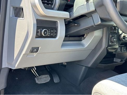 New 2025 Ford F350 XLT w/ Black Appearance Package image 35