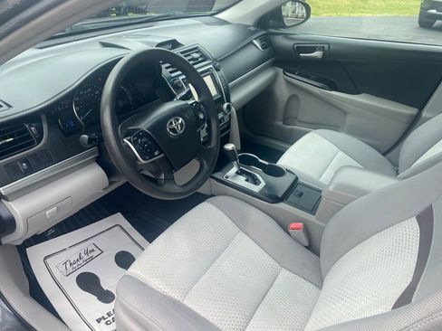 Used 2014 Toyota Camry LE FWD image 10