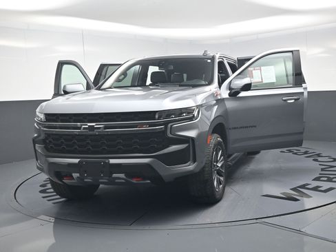 Used 2021 Chevrolet Suburban Z71 image 23