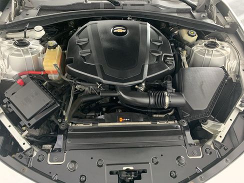Used 2017 Chevrolet Camaro LT w/ RS Package image 11