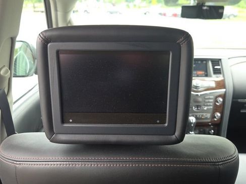 Used 2019 Nissan Armada Platinum w/ Captain's Chairs Package AWD/4WD image 19