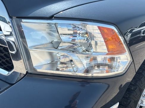 Used 2020 RAM 1500 Classic SLT RWD image 25