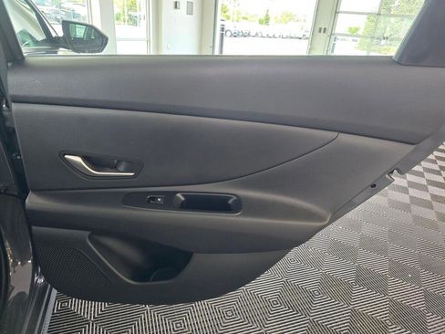 New 2026 Hyundai Elantra Hybrid FWD image 37
