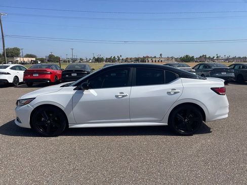 Certified 2023 Nissan Sentra SR w/ Electronics Package FWD image 4