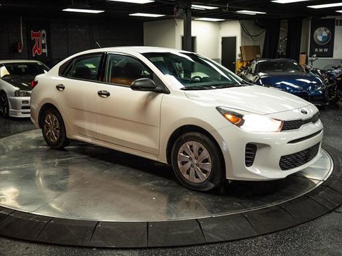Used 2018 Kia Rio LX w/ Paint Protection Package image 5
