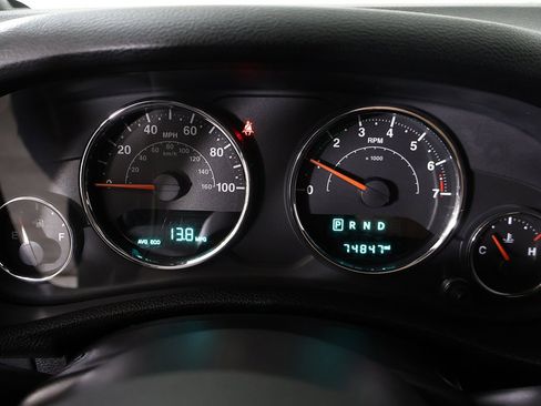 Used 2015 Jeep Wrangler Rubicon image 29