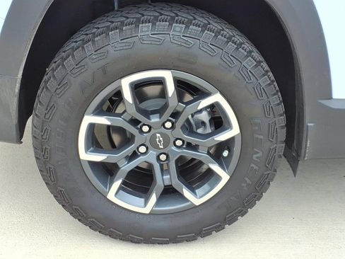 Used 2026 Chevrolet Equinox ACTIV w/ Convenience Package III FWD image 5
