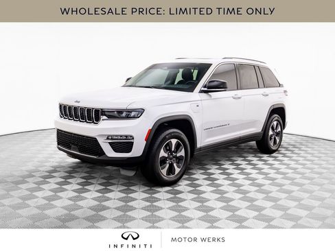 Used 2023 Jeep Grand Cherokee 4WD 4xe image 1