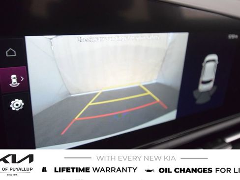 New 2025 Kia Niro EX image 23