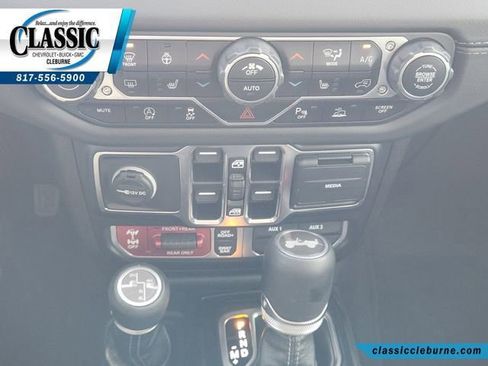 Used 2024 Jeep Wrangler Unlimited Rubicon image 37