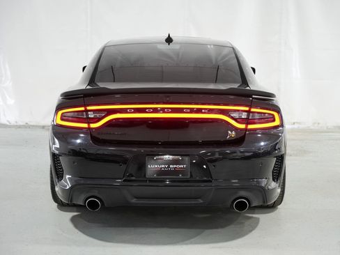 Used 2022 Dodge Charger Scat Pack RWD image 4