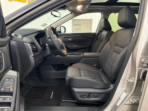 New 2026 Nissan Rogue Platinum w/ Platinum Premium Package image 14