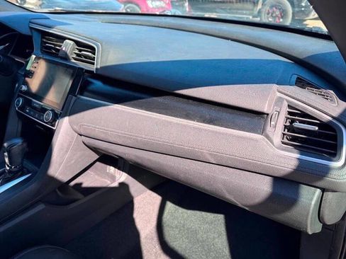 Used 2019 Honda Civic Sport image 16