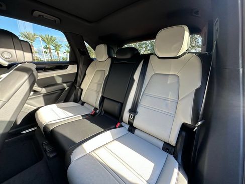 Certified 2026 Porsche Cayenne S AWD/4WD image 36