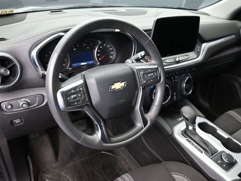 Used 2024 Chevrolet Blazer LT w/ Convenience Package FWD image 24