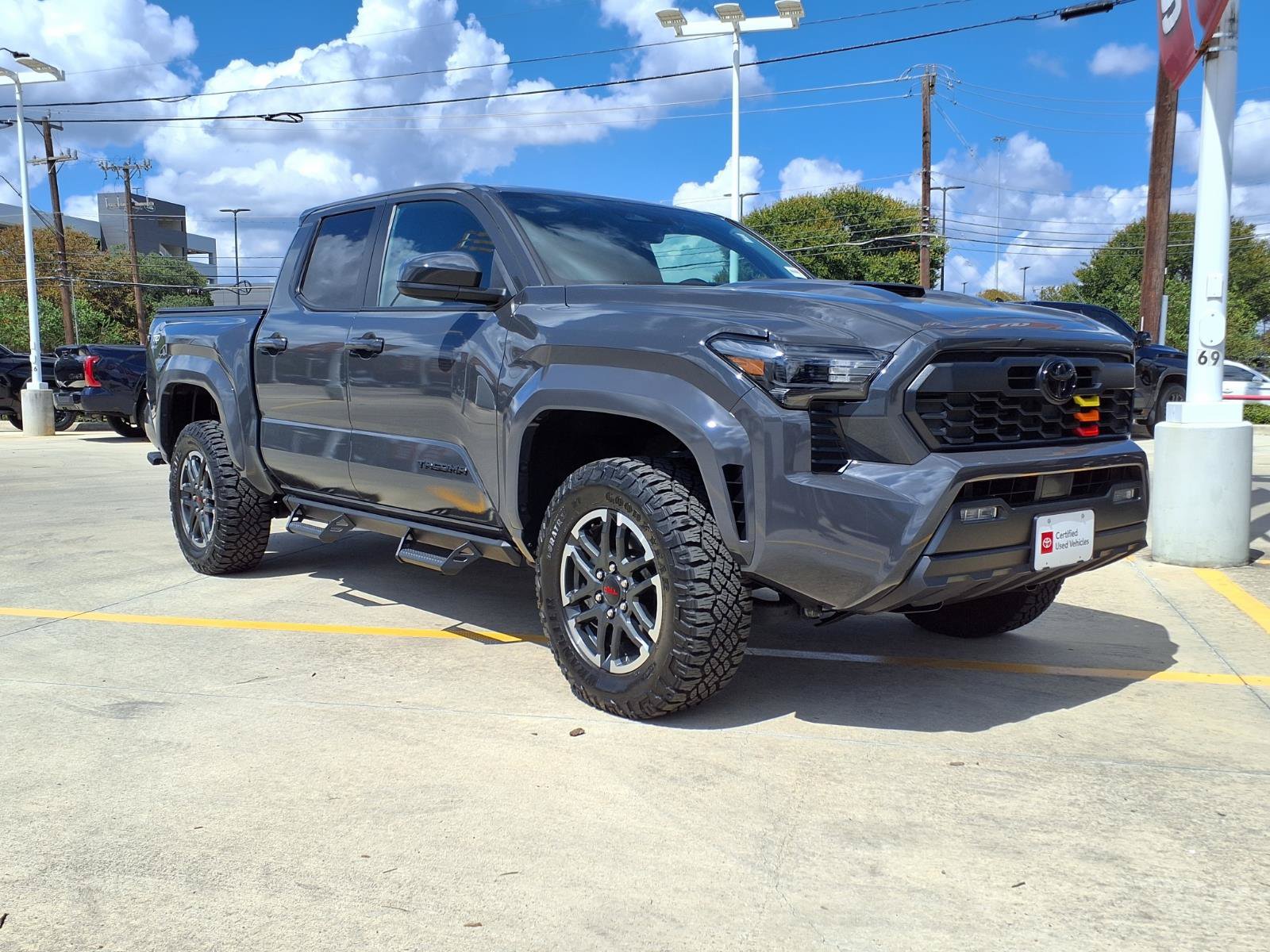 Certified 2025 Toyota Tacoma TRD Sport AWD/4WD image 3