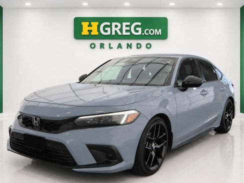 Used 2022 Honda Civic Sport image 2