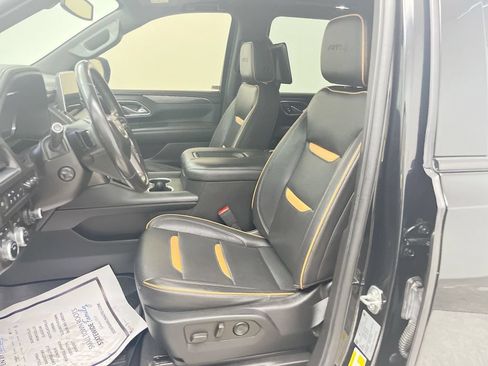 Used 2022 GMC Yukon XL AT4 w/ AT4 Premium Package AWD/4WD image 15