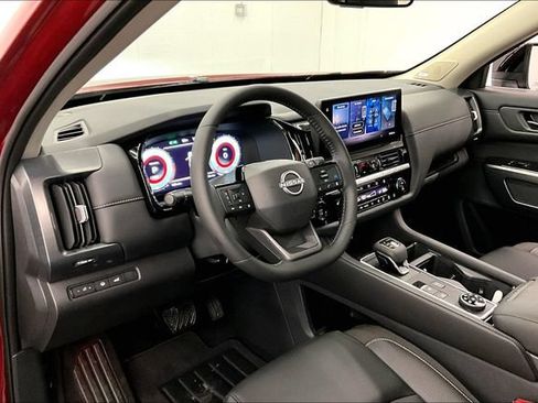 New 2026 Nissan Pathfinder SL w/ SL Premium Package AWD/4WD image 7