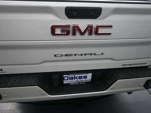 Used 2020 GMC Sierra 2500 Denali w/ Denali Ultimate Package AWD/4WD image 33