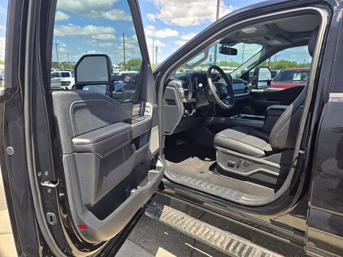 Used 2024 Ford F250 Lariat w/ Lariat Ultimate Package image 11