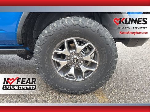 Used 2023 Ford Bronco Badlands image 18