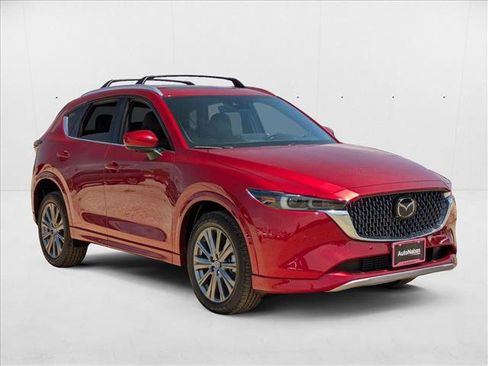 New 2025 MAZDA CX-5 Signature image 6